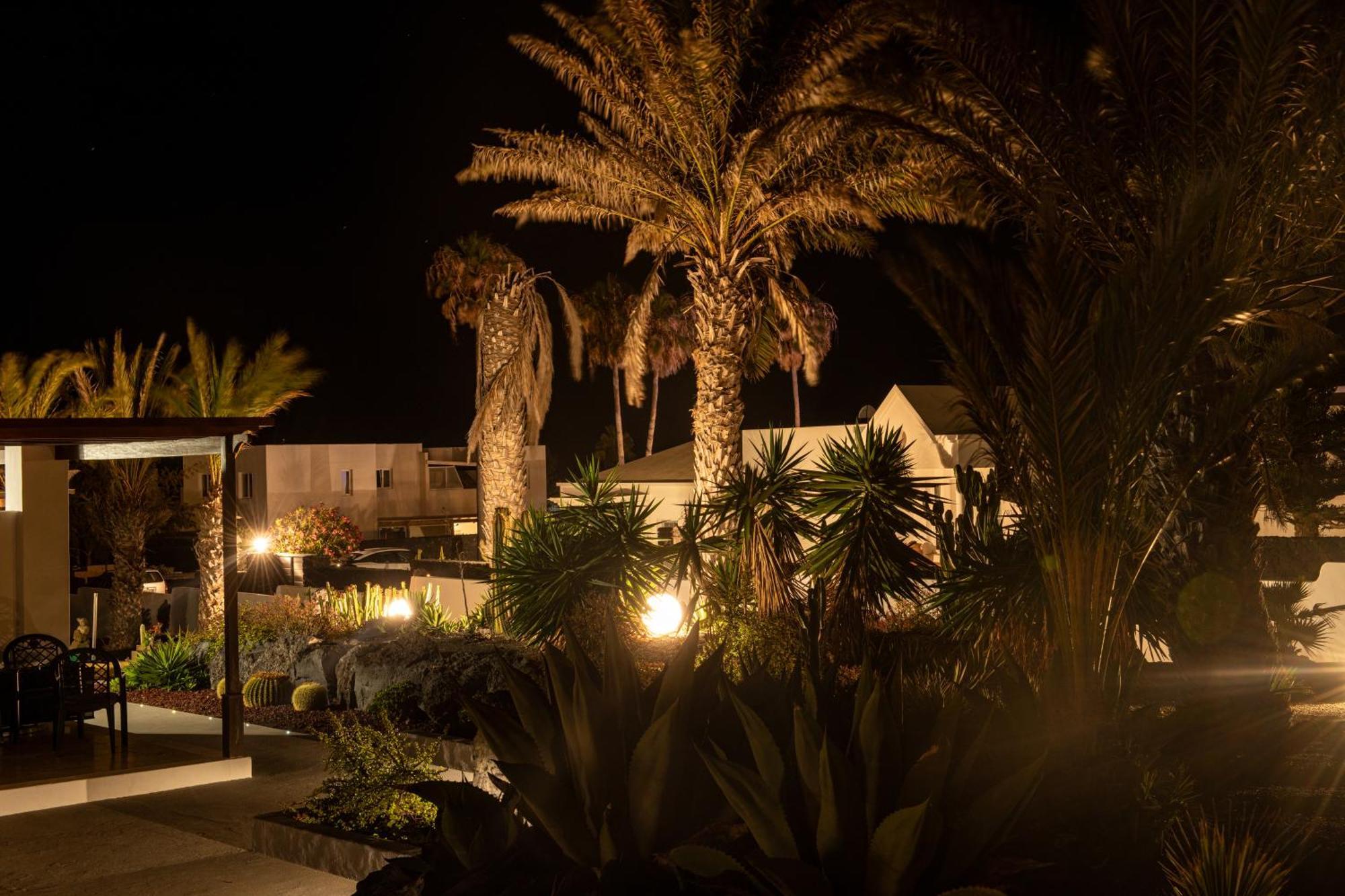 Villa Blanca Nudist Place ชาร์โก เดล ปาโล ภายนอก รูปภาพ